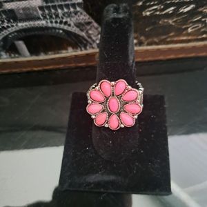 NEW PINK PAPARAZZI RING